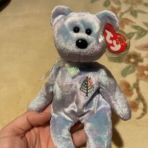 TY Beanie Baby 4 Seaons Hotel